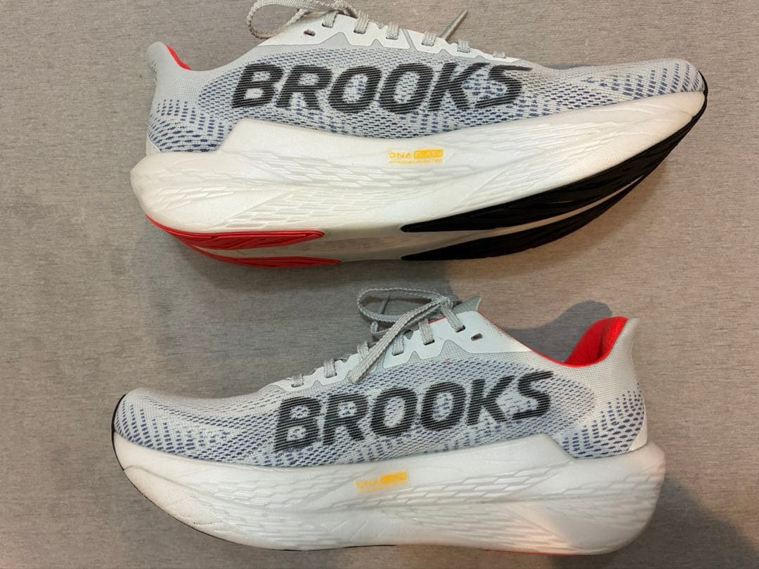ブルックス　ハイペリオンマックス2/BROOKS Hyperion Max2