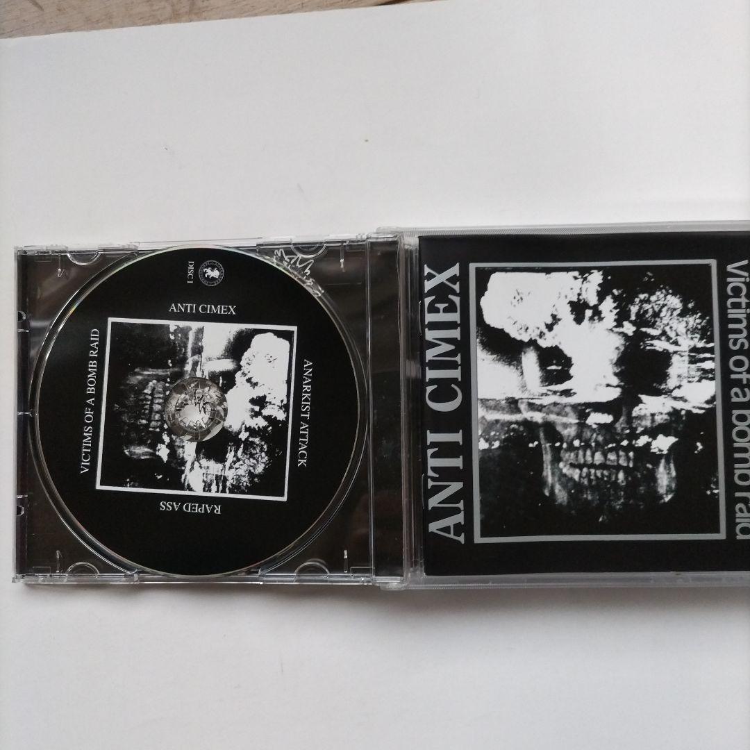 ANTI CIMEX Victims of a Bomb Raid 3枚組CD