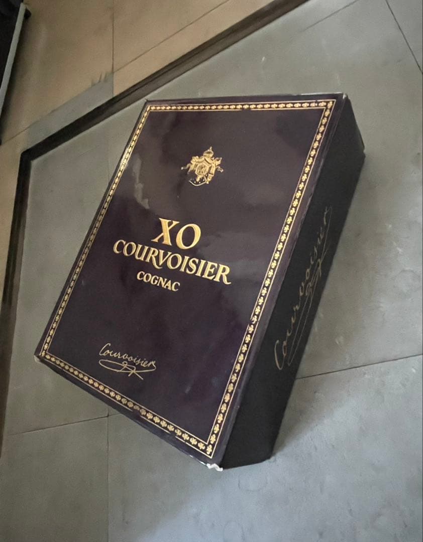 MACA【未開封】XO クルボアジェCOGNAC古酒　COURVOSIER