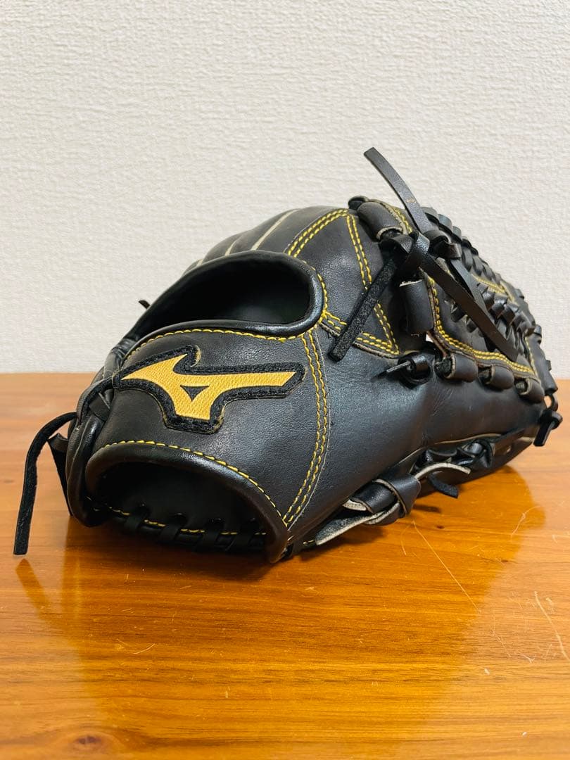 ✨美品✨ミズノ　MIZUNO 野球グローブ　黒　ブラック　即戦力