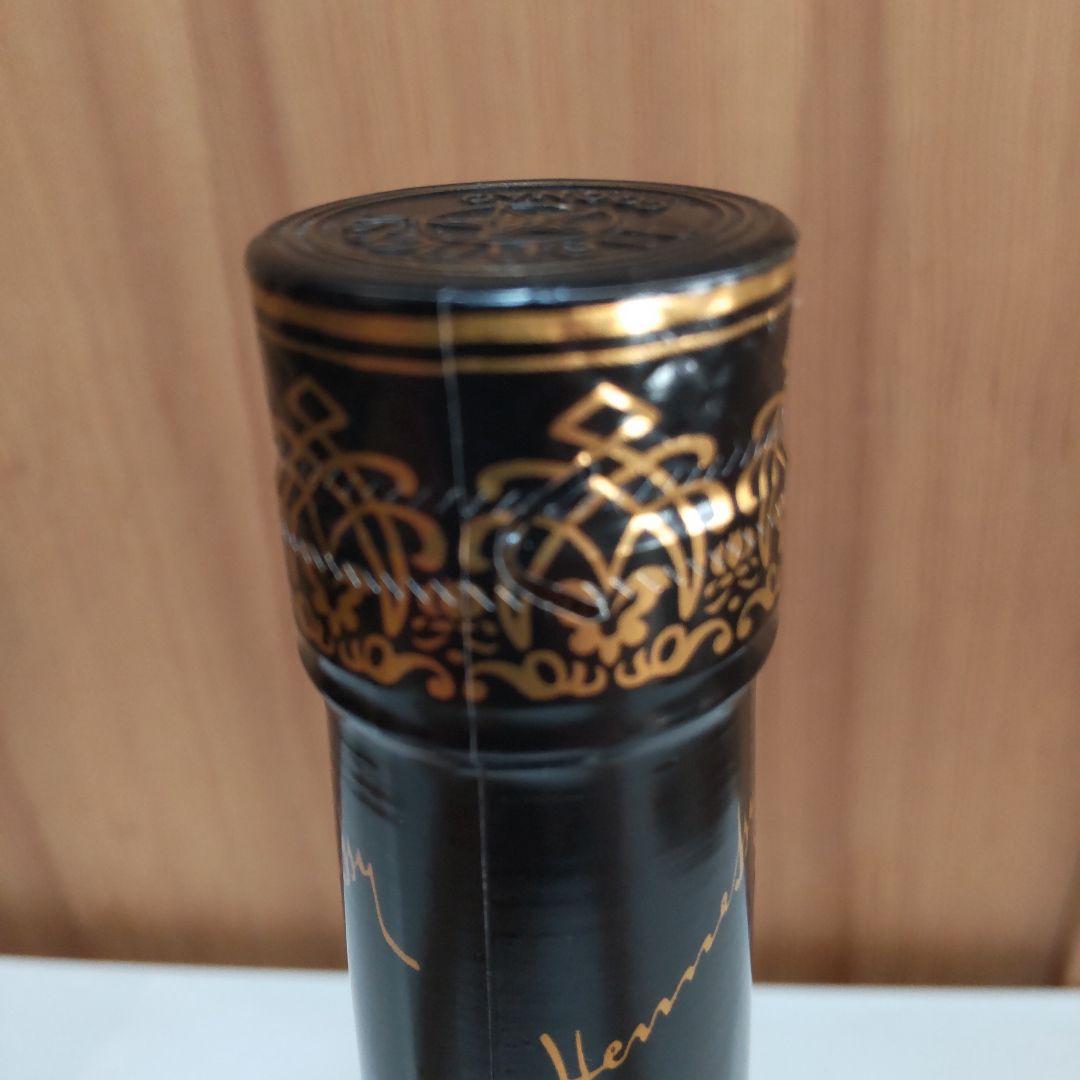 限定 ヘネシーV.S リミテッドエディション by SHEPARD FAIREY