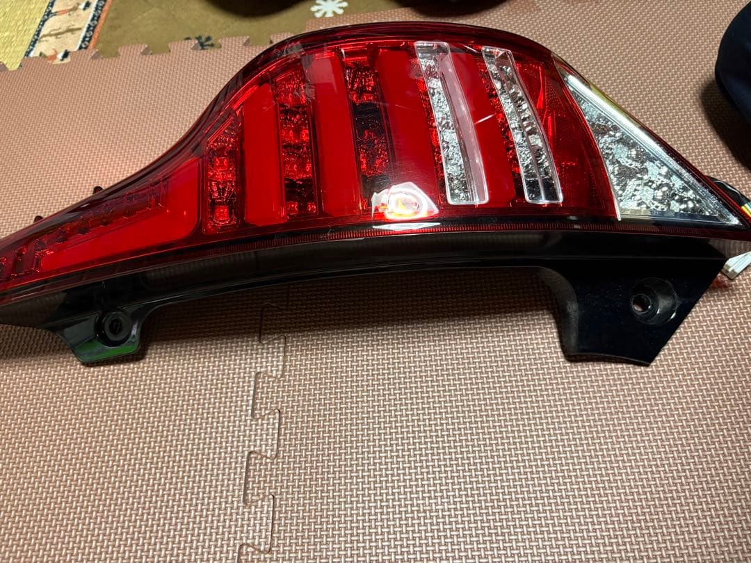 【ひろ】トヨタ アクア SONAR LEDテールランプユニット シーケンス