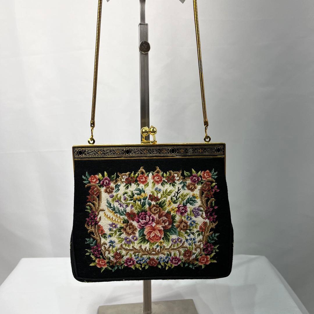 【人気】プチポワン　アンティークゴブラン　花柄刺繍　黒　ハンドバッグ