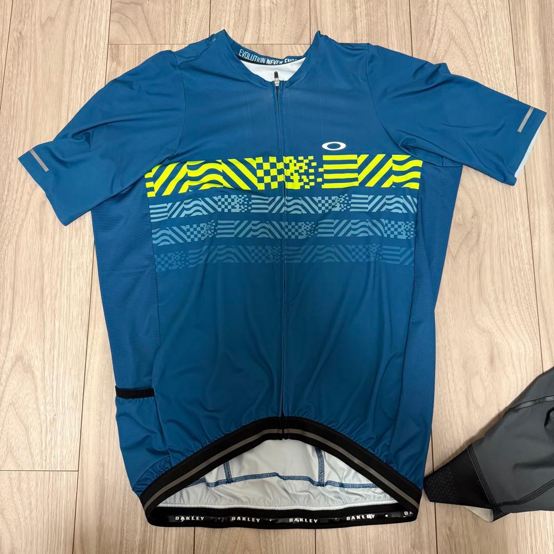 オークリー　Oakley サイクルジャージ 未使用（試着のみ）　トライアスロン