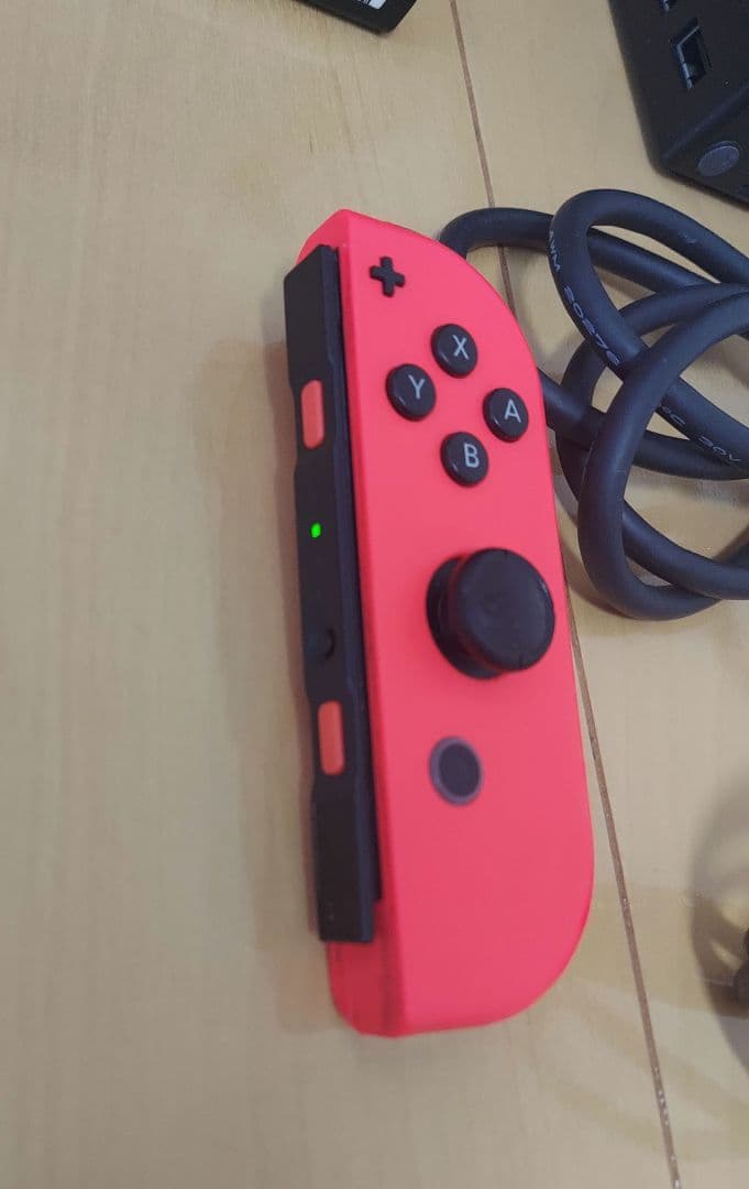 じ*き様 【限定セール価格】Nintendo Switch 本体　ジョイコン 青