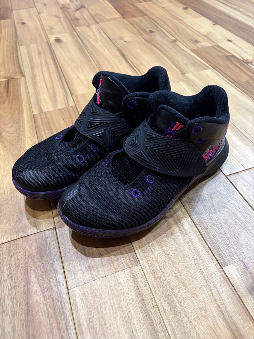 NIKE ナイキ KYRIE FLYTRAPⅢ EP カイリー27.5