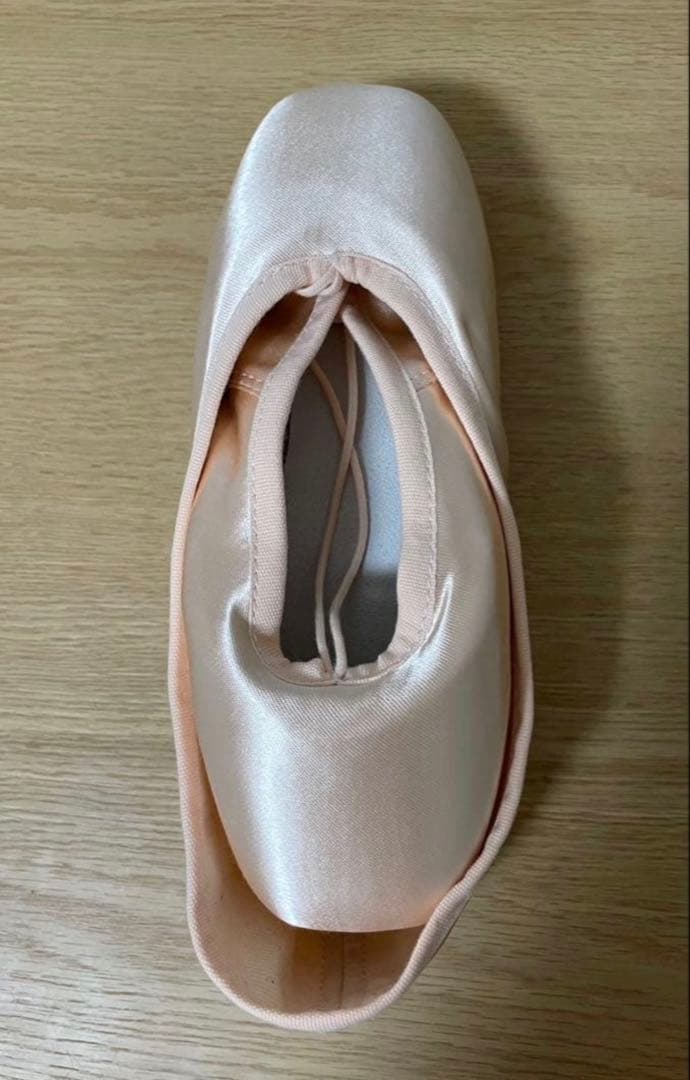 ❤️新品❤️BLOCH セレナーデ　4.5 E:特幅広