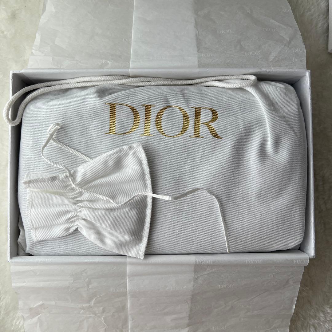 Lady Dior チェーンウォレット　カナージュ バッグ