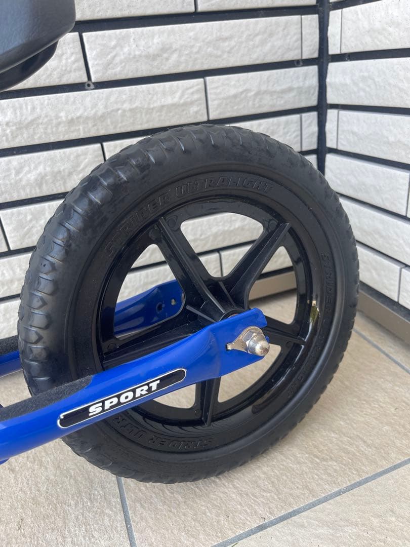 美品　ストライダー　12インチ　スポーツタイプ