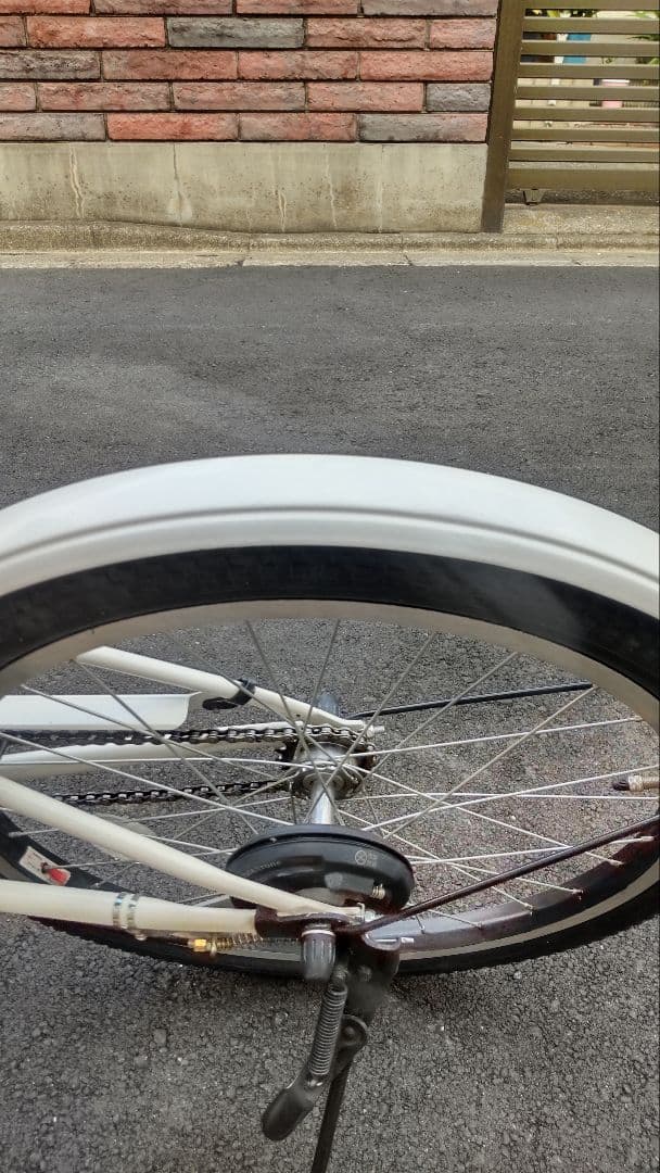 bikke 子供用自転車 ホワイト 前面バスケット付き 22インチ