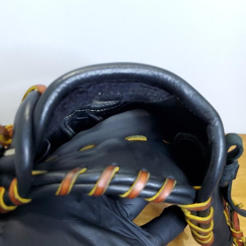 ミズノ MIZUNO 坂本勇人モデル 良品 内野用 軟式グローブ