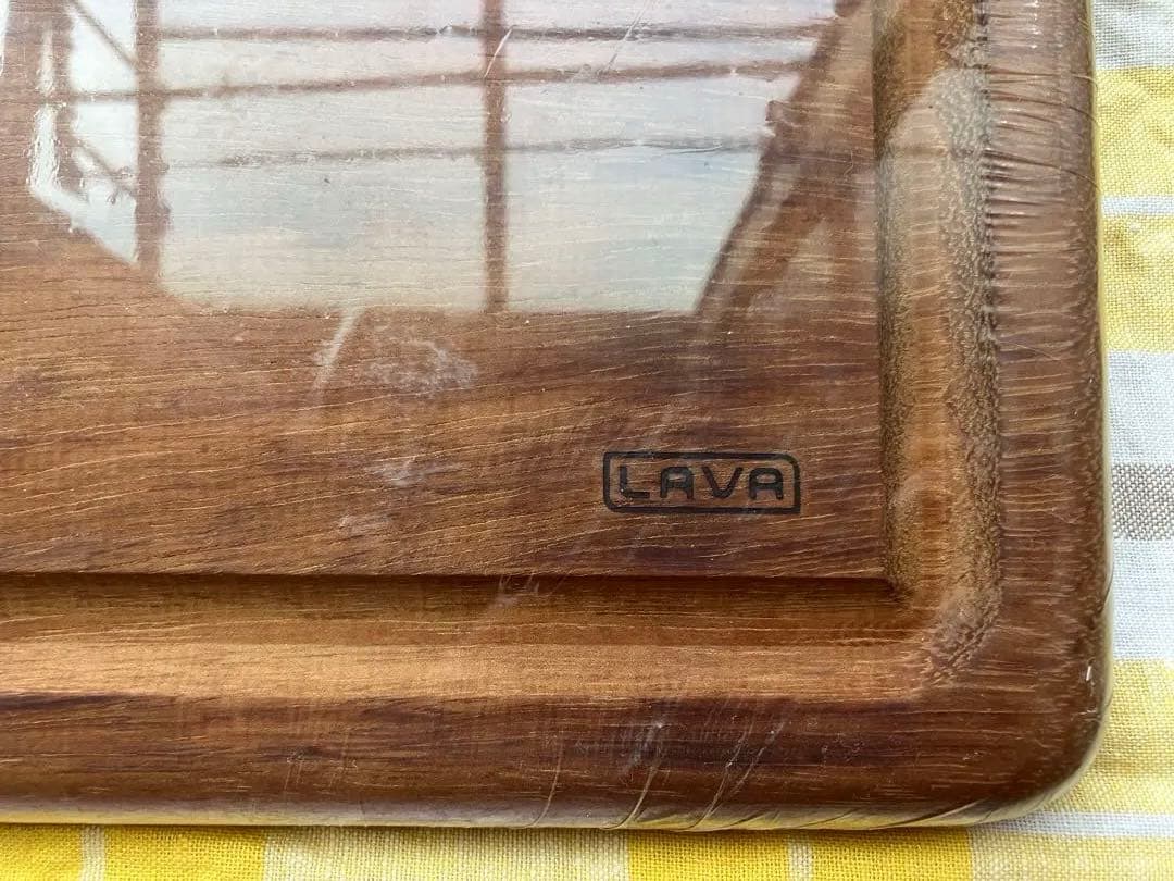 LAVA カッティング&サービングボード 34×46cm