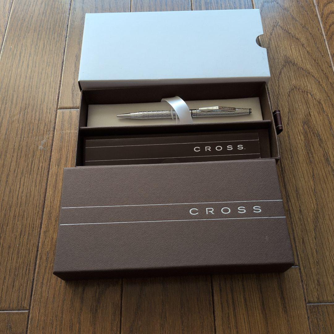 CROSS シルバーボールペン テクスチャー仕上げ
