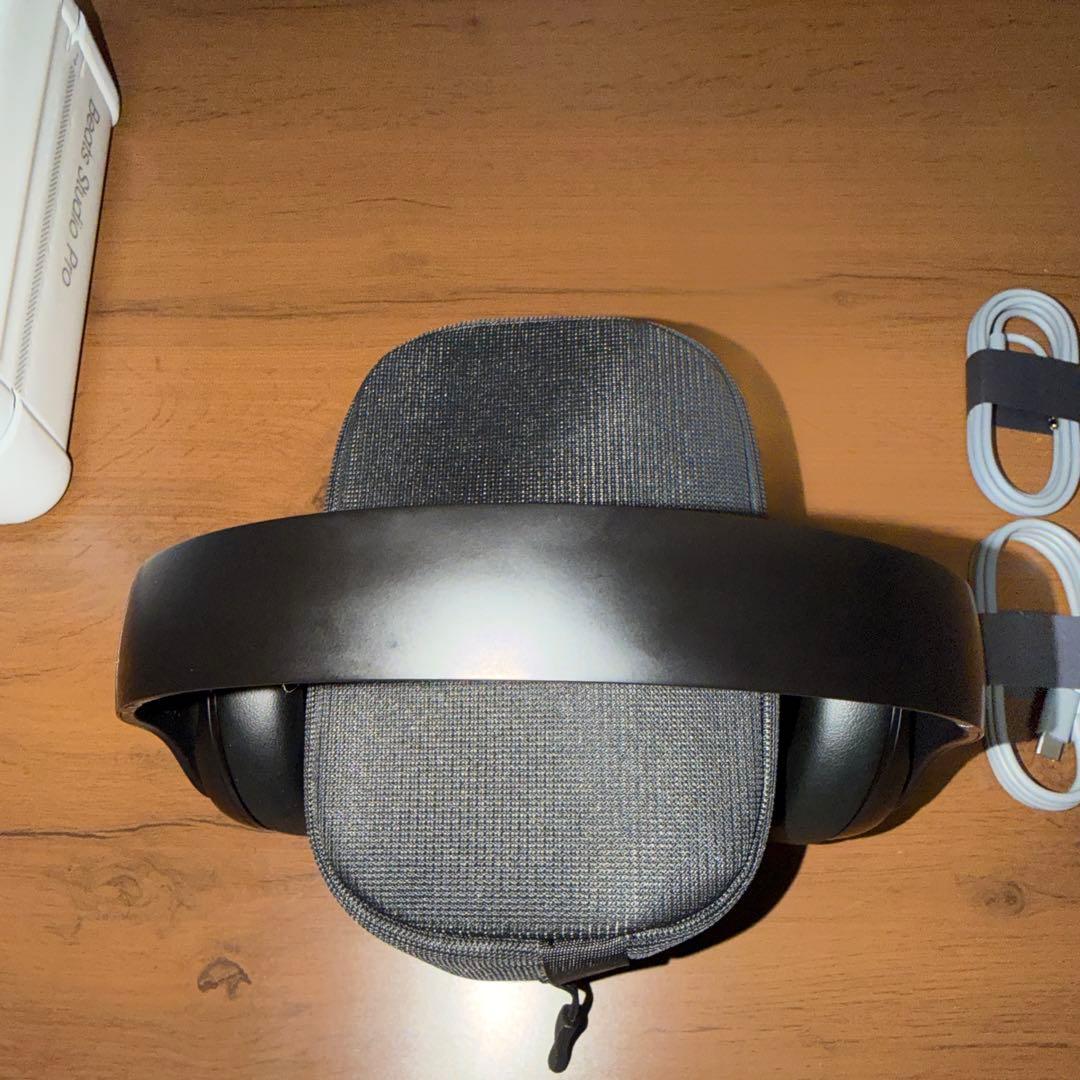 Beats Studio Pro ブラック