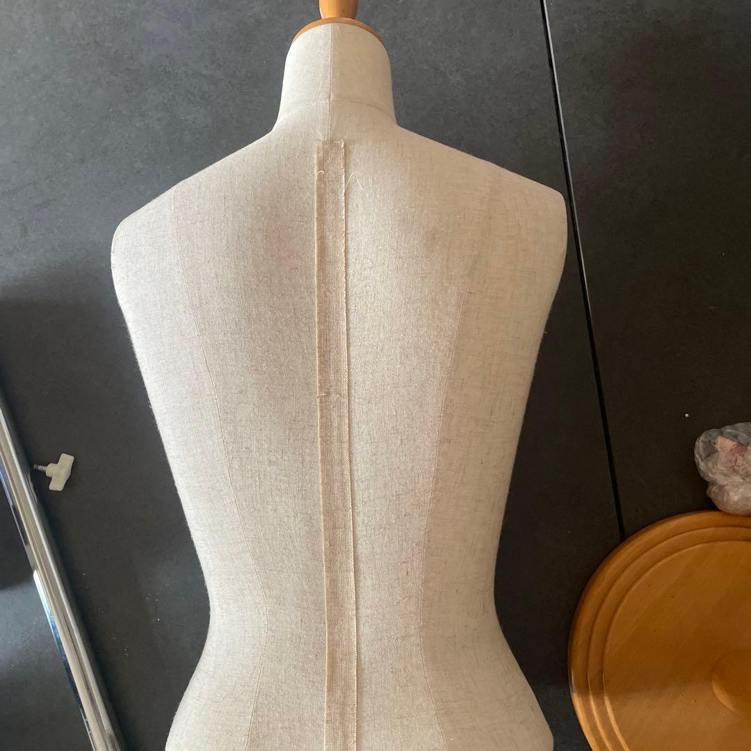 レディーストルソー 木製スタンド｜マネキン ディスプレイ 撮影・ハンドメイド