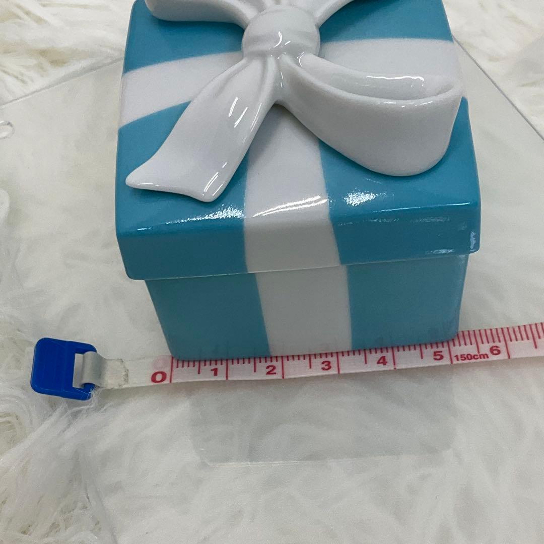 TIFFANY & Co.　ブルーリボン　小物入れ　ボーンチャイナ
