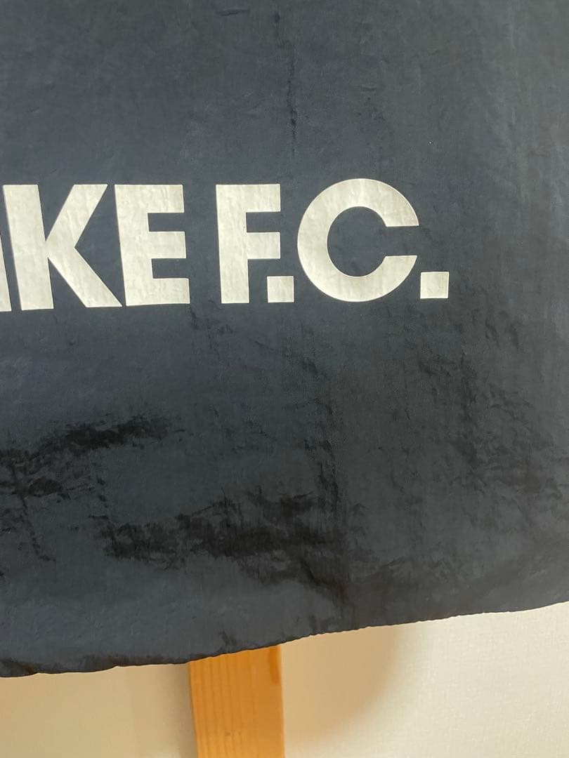 NIKE F.C. FC LNGR SDLN FILLED フーディジャケット