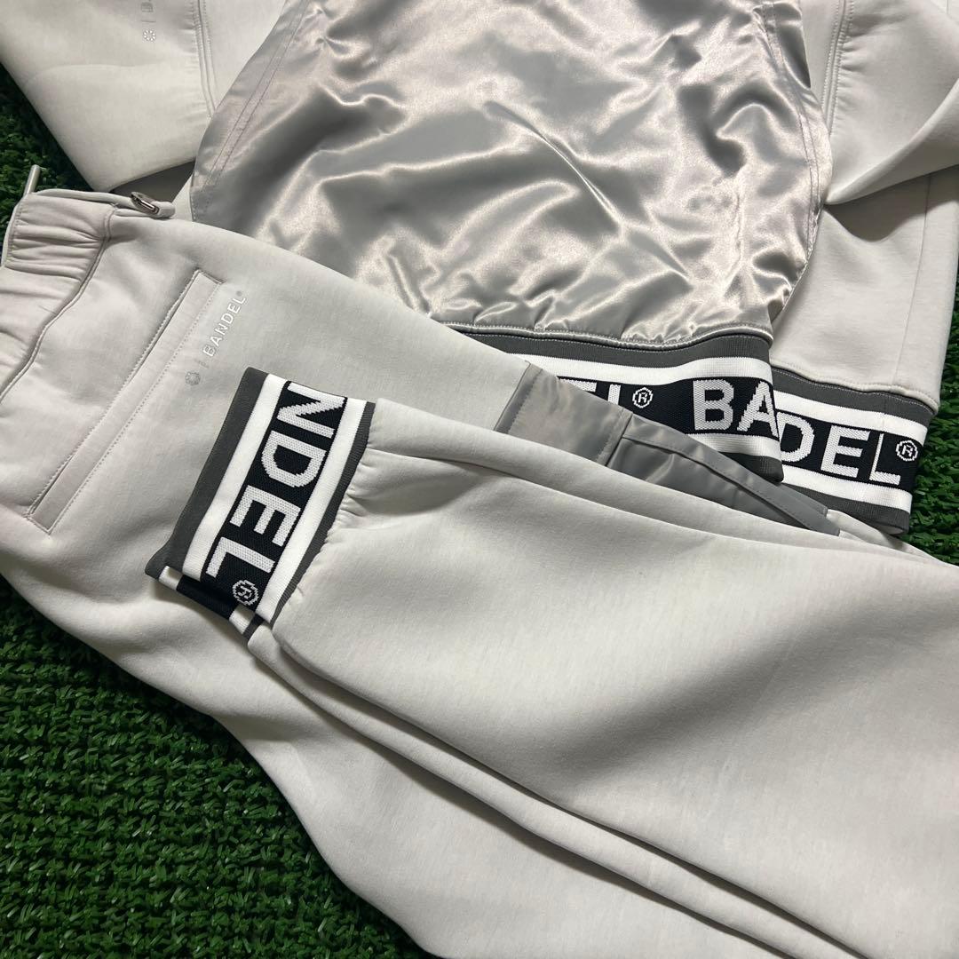 BADEL フード付きset upグレー