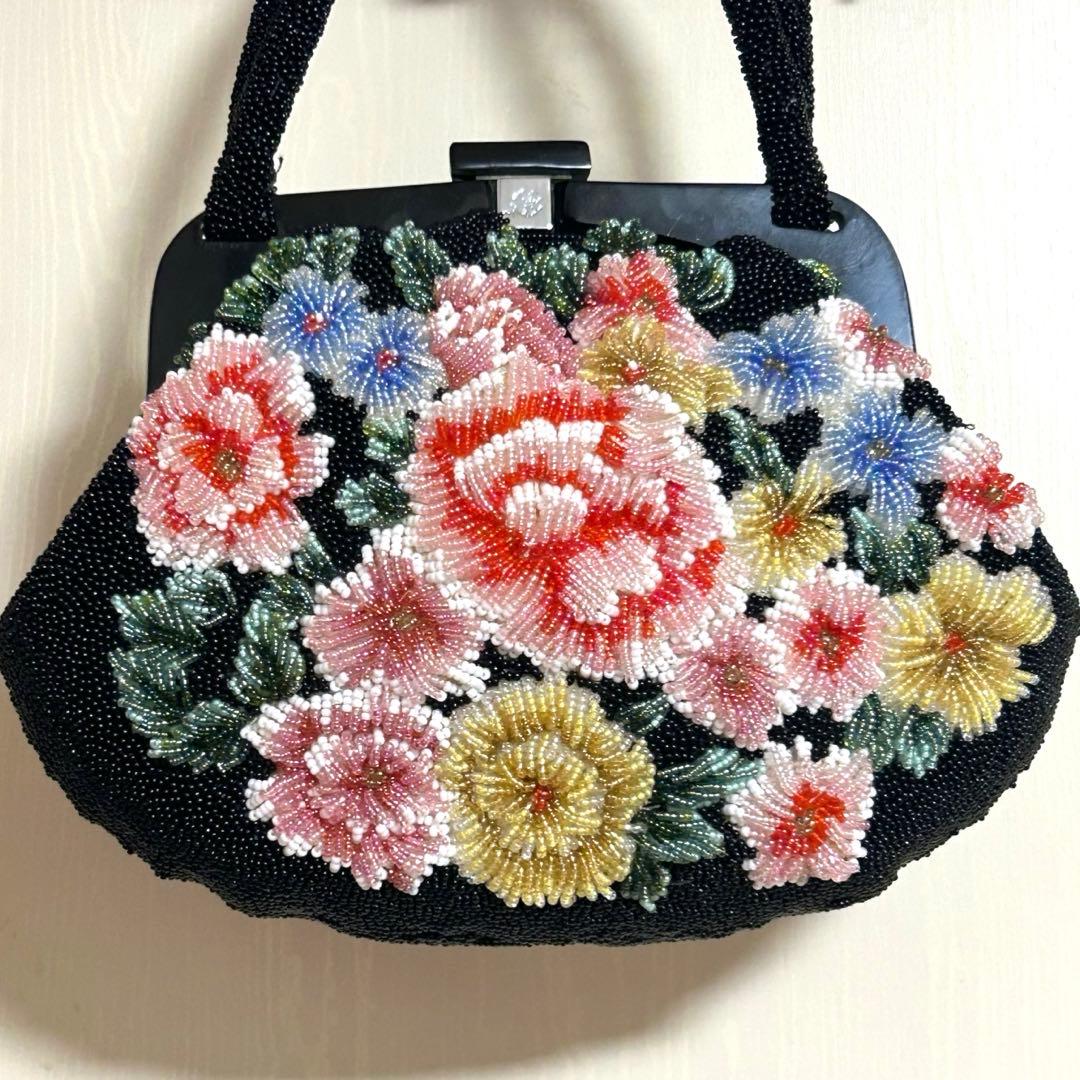 【希少】総ビーズがま口バッグ　和装ビーズバッグ　両表面　花柄刺繍　レトロ