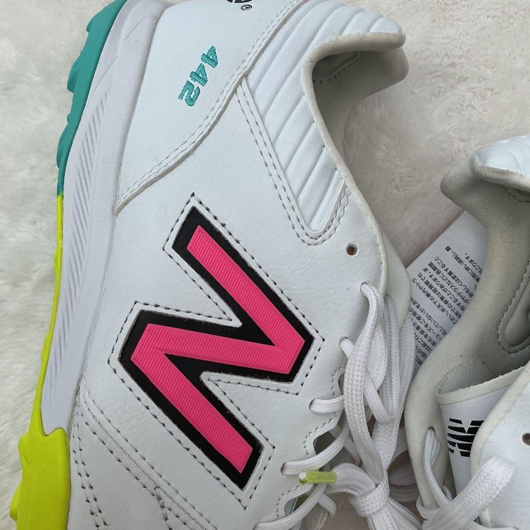New Balance 442 サッカーシューズ ホワイト/ピンク/イエロー新品