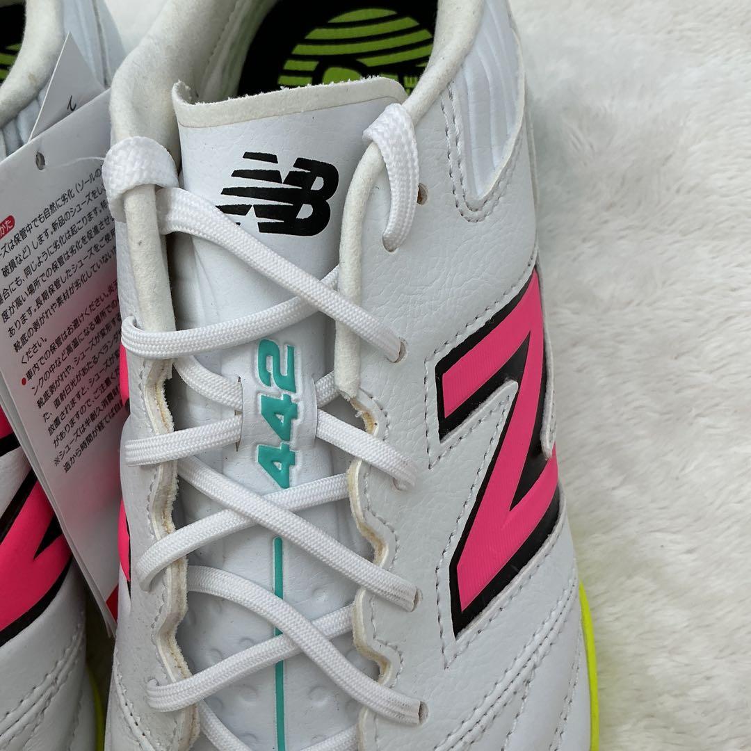 New Balance 442 サッカーシューズ ホワイト/ピンク/イエロー新品