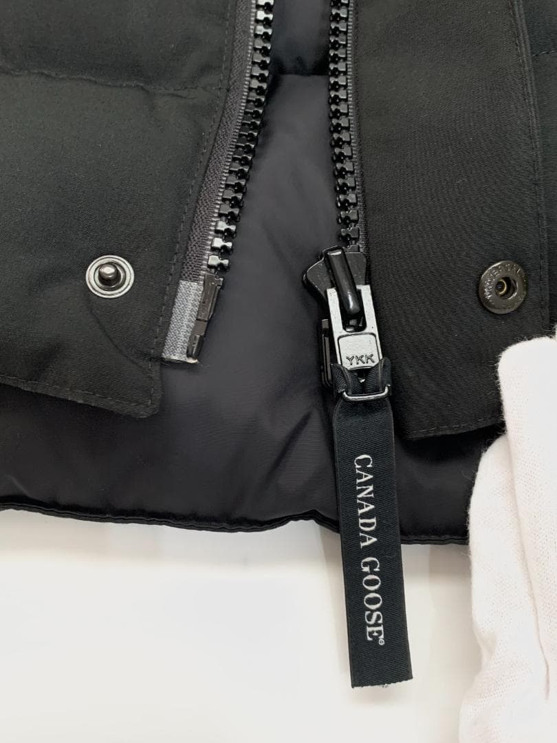 【美品】  カナダグース ダウンベスト 黒