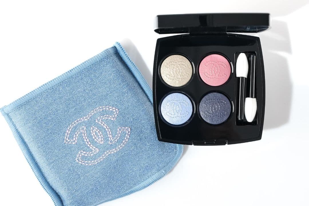 CHANEL アイシャドウパレット　デニムポーチ付