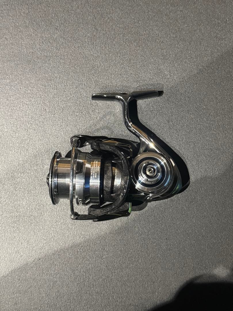 18 EXIST LT3000 C-H DAIWA ダイワ　イグジスト