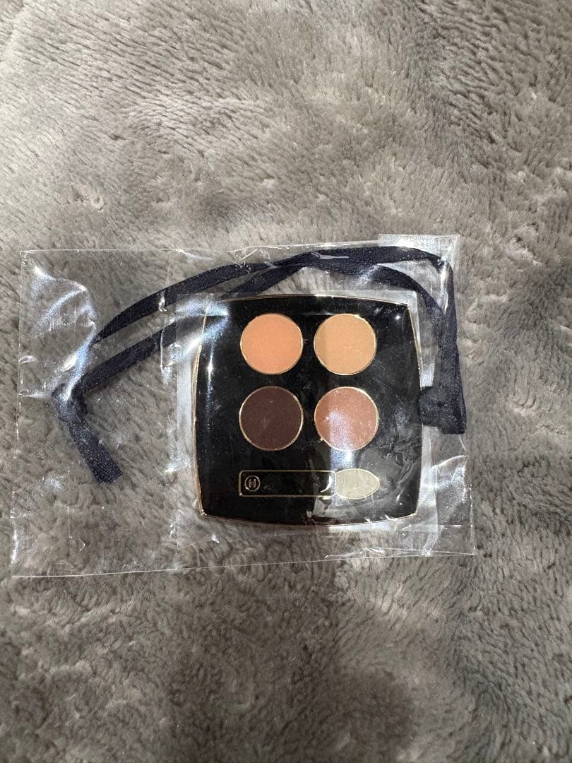 CHANELLESOMBRESTWEED アイシャドウパレット01ノベルティ付き