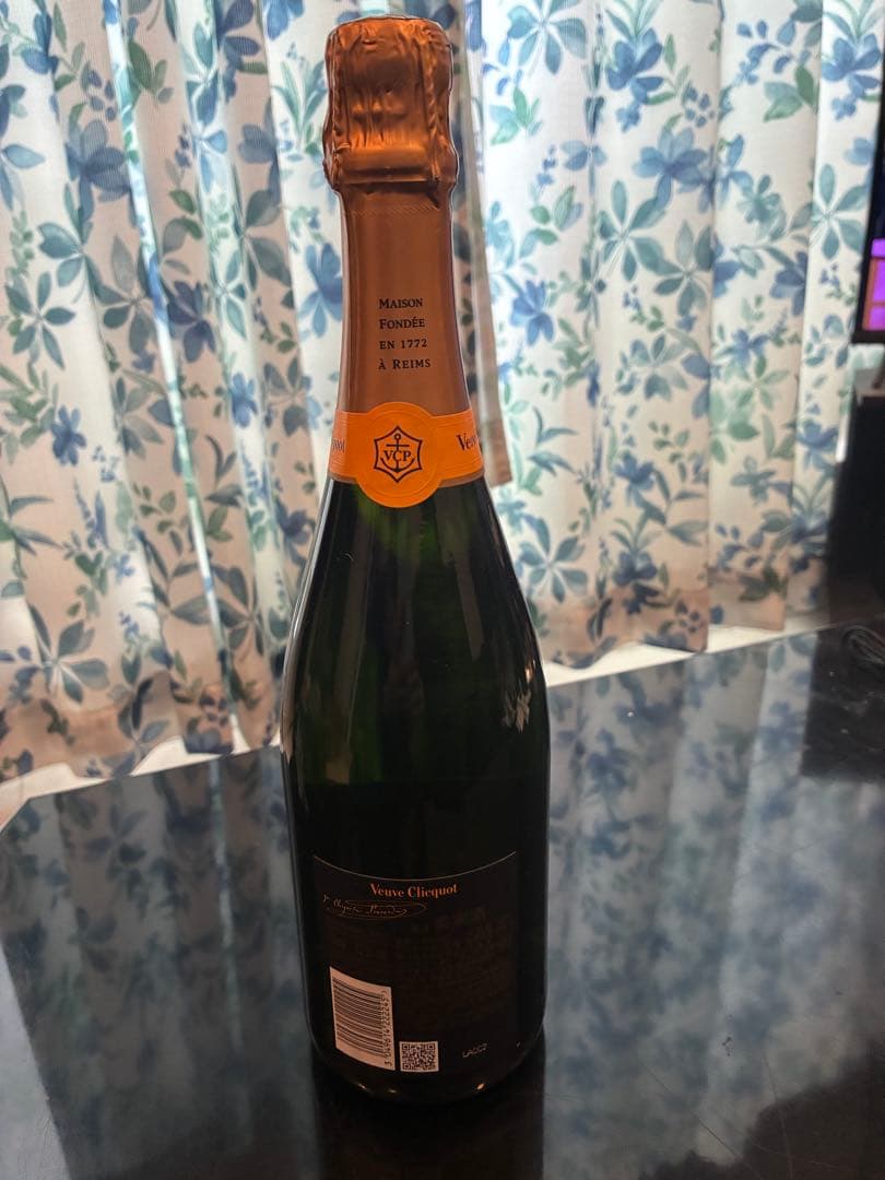 箱無しVeuve Clicquot Brut シャンパン 750ml 12.5%