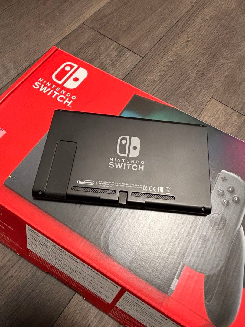 値下げNintendo Switch グレー &プロコン&ジョイコン充電グリップ