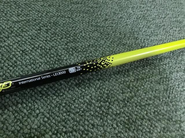 テーラーメイドスリーブ付きUST ATTAS 3 アッタス3 装着時44.75