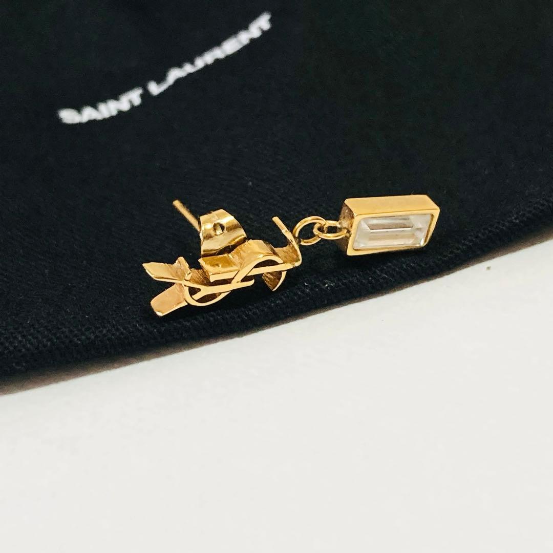 SAINT LAURENT カサンドラ シングル イヤリング J257022