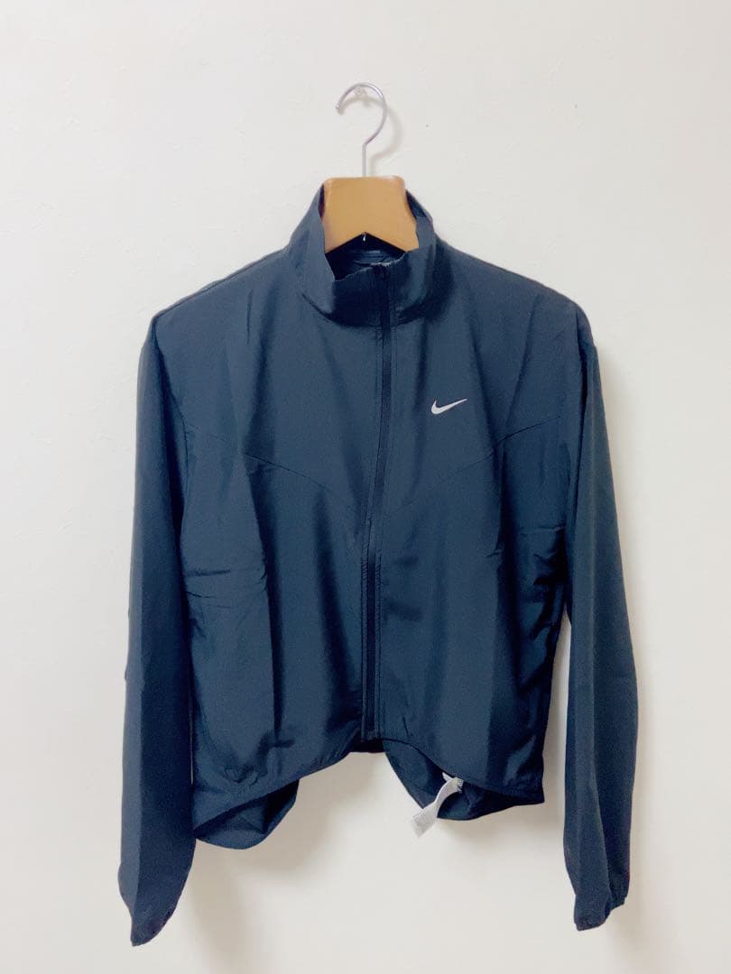 新品！ナイキNIKE ドライフィット スウッシュ ランニングジャケット
