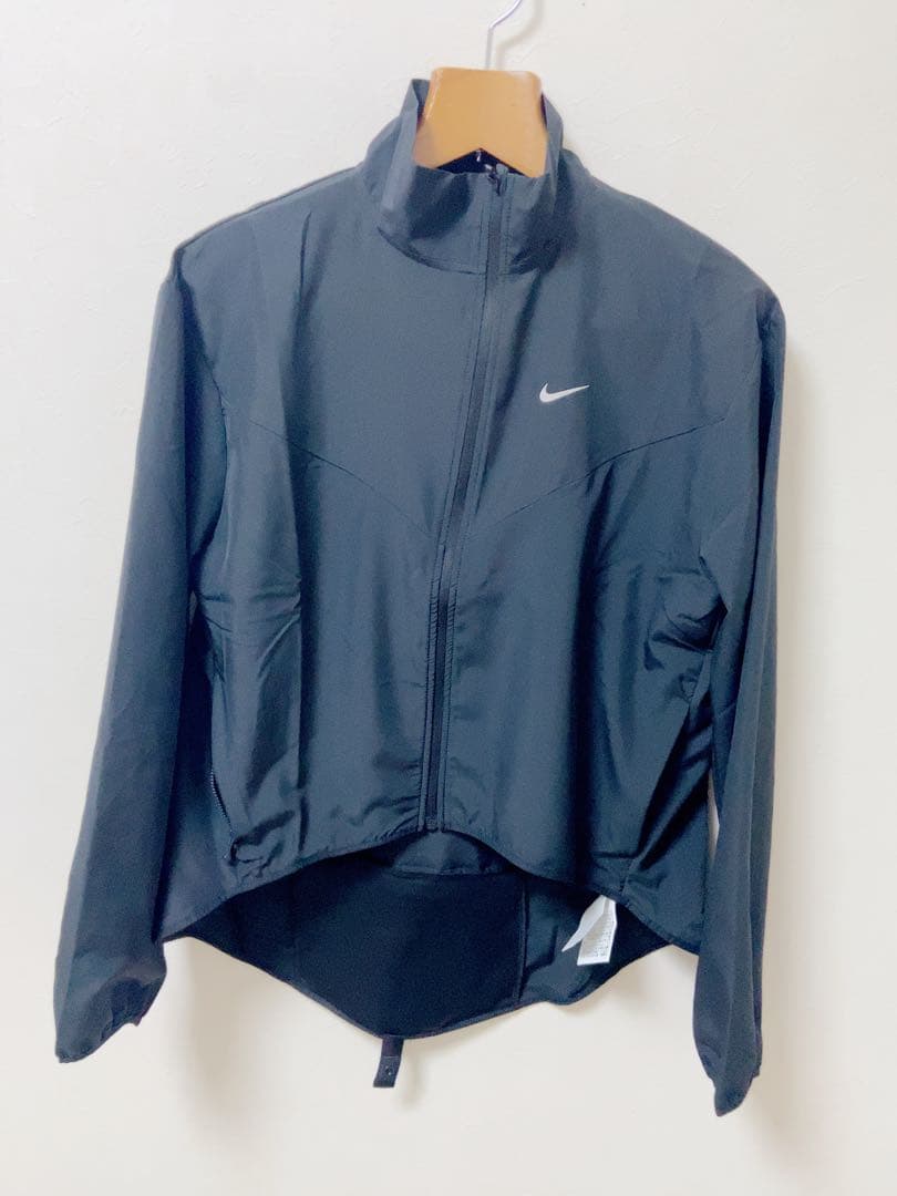新品！ナイキNIKE ドライフィット スウッシュ ランニングジャケット