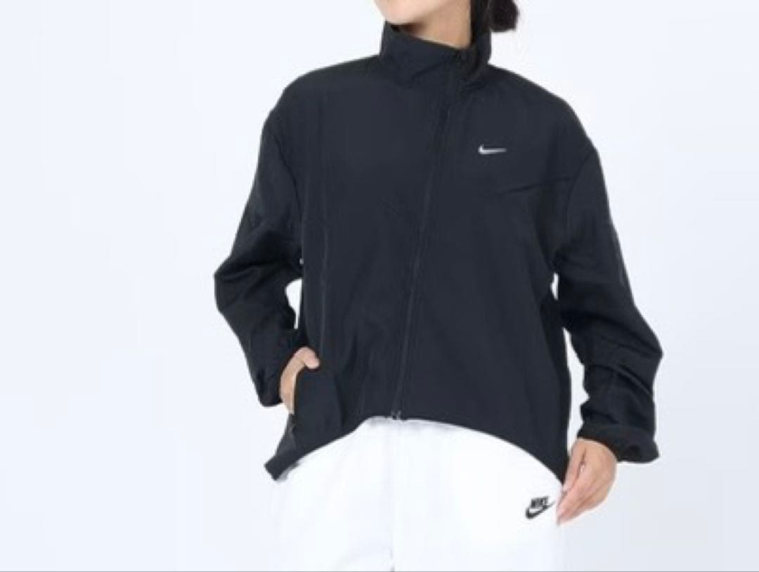 新品！ナイキNIKE ドライフィット スウッシュ ランニングジャケット