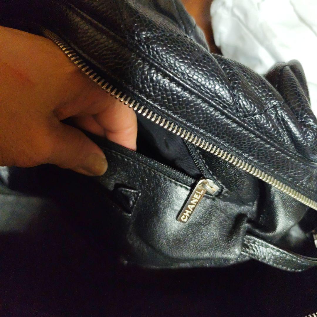 CHANEL　キャビアスキン　バッグ