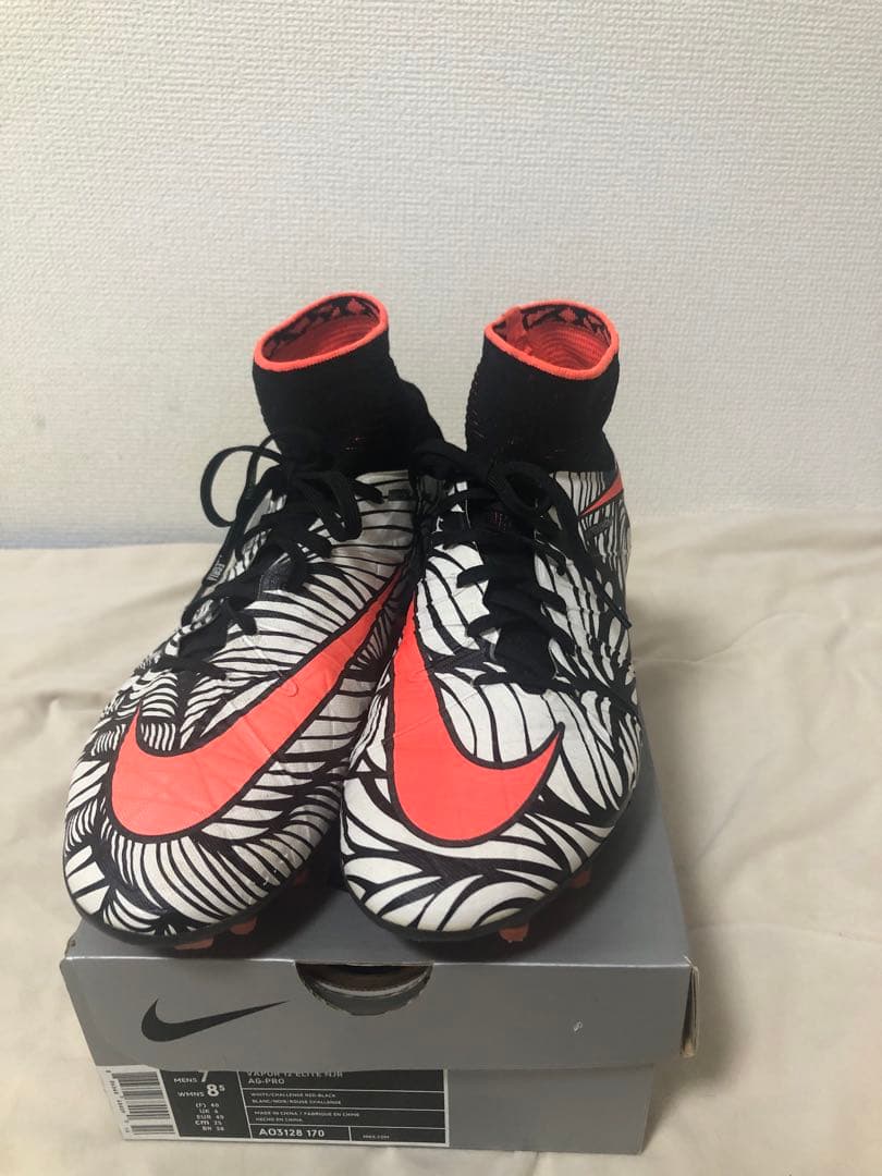 NIKE HYPERVENOM PHANTOM Ⅱ NJR FG