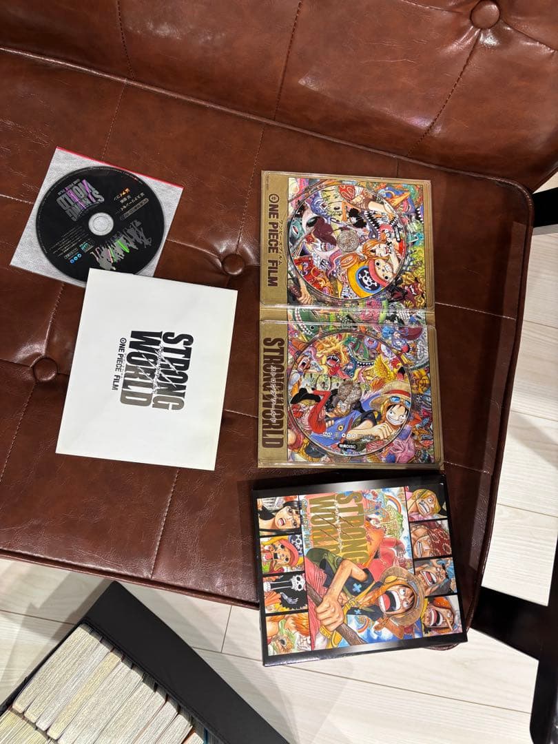 ワンピース 全巻セット ＋ 映画特典＋ストロングワールドDVD