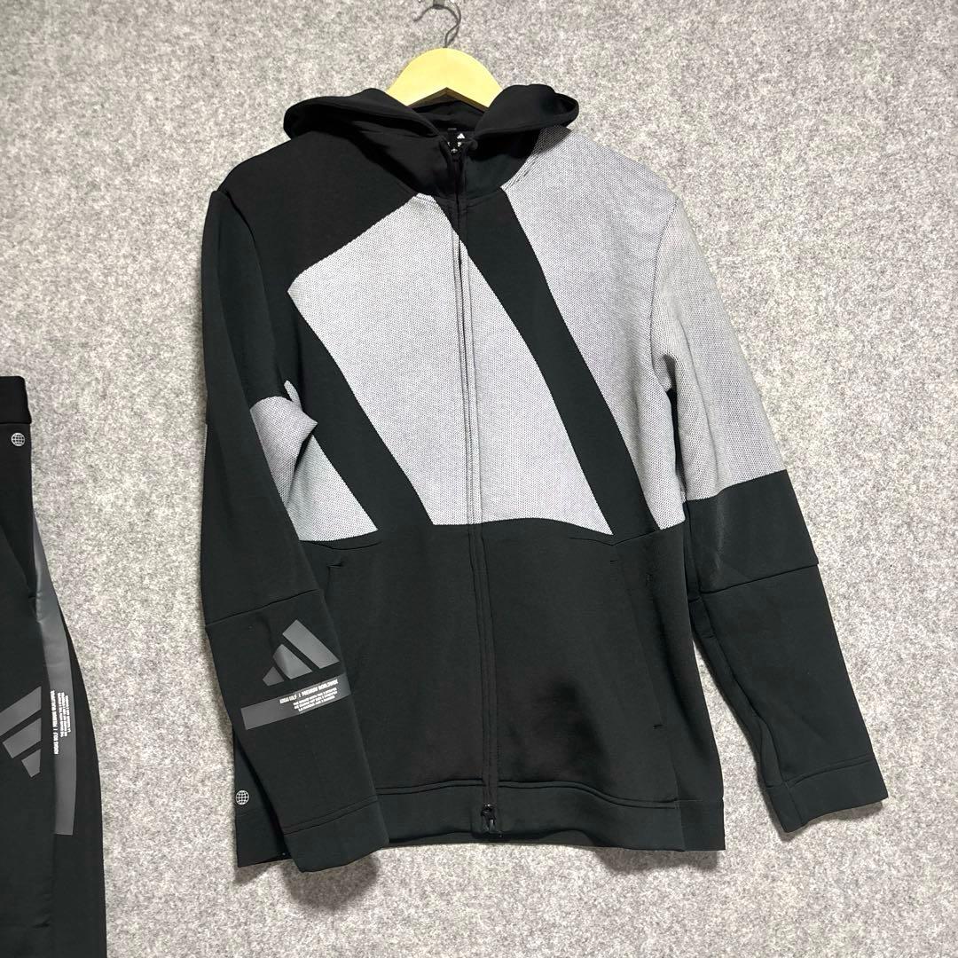 adidas ゴルフ　ビックアディダスロゴ　セットアップ　ストレッチ　快適
