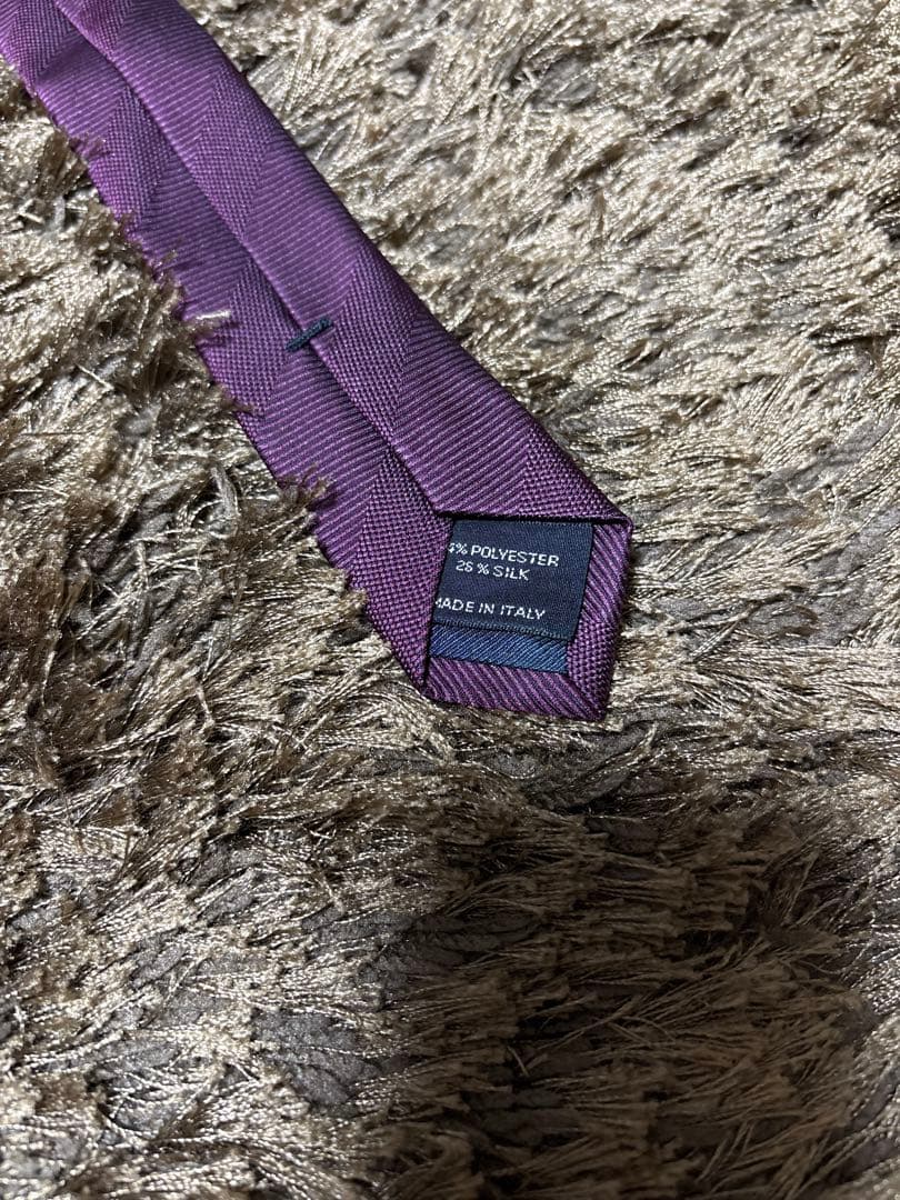 トムフォード（TOM FORD）パープル ネクタイ　【一回着用のみ】