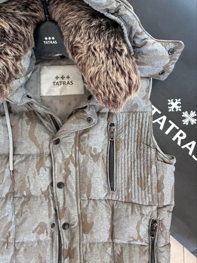 TATRAS✴︎R line✴︎最上位アールライン フード付カモフラ柄ダウンベストL