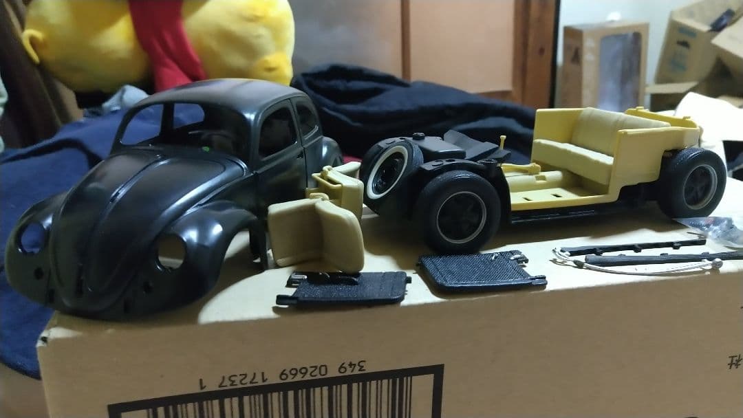 マッドマックス仕様 フォルクスワーゲン1/18スケール。現在レストア中