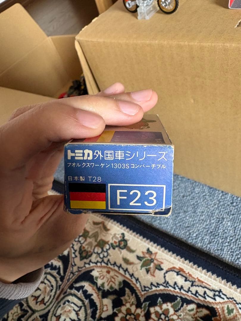 登山トミカ 外国車シリーズフォルクスワーゲン1303Sコンバーチブル