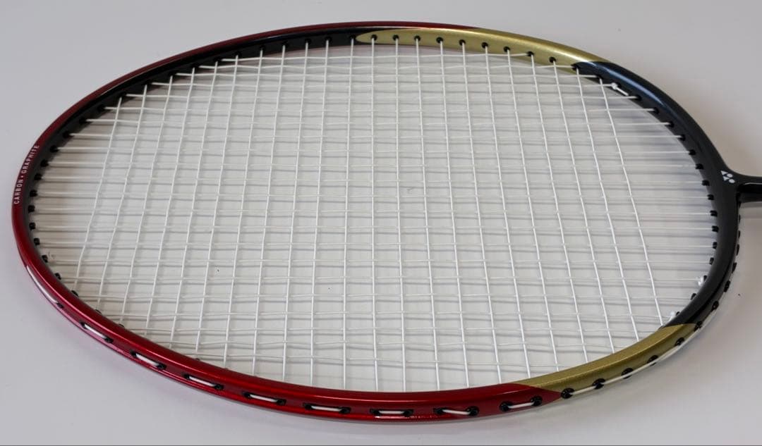 美品 YONEX バドミントンラケット Carbonex GR 50