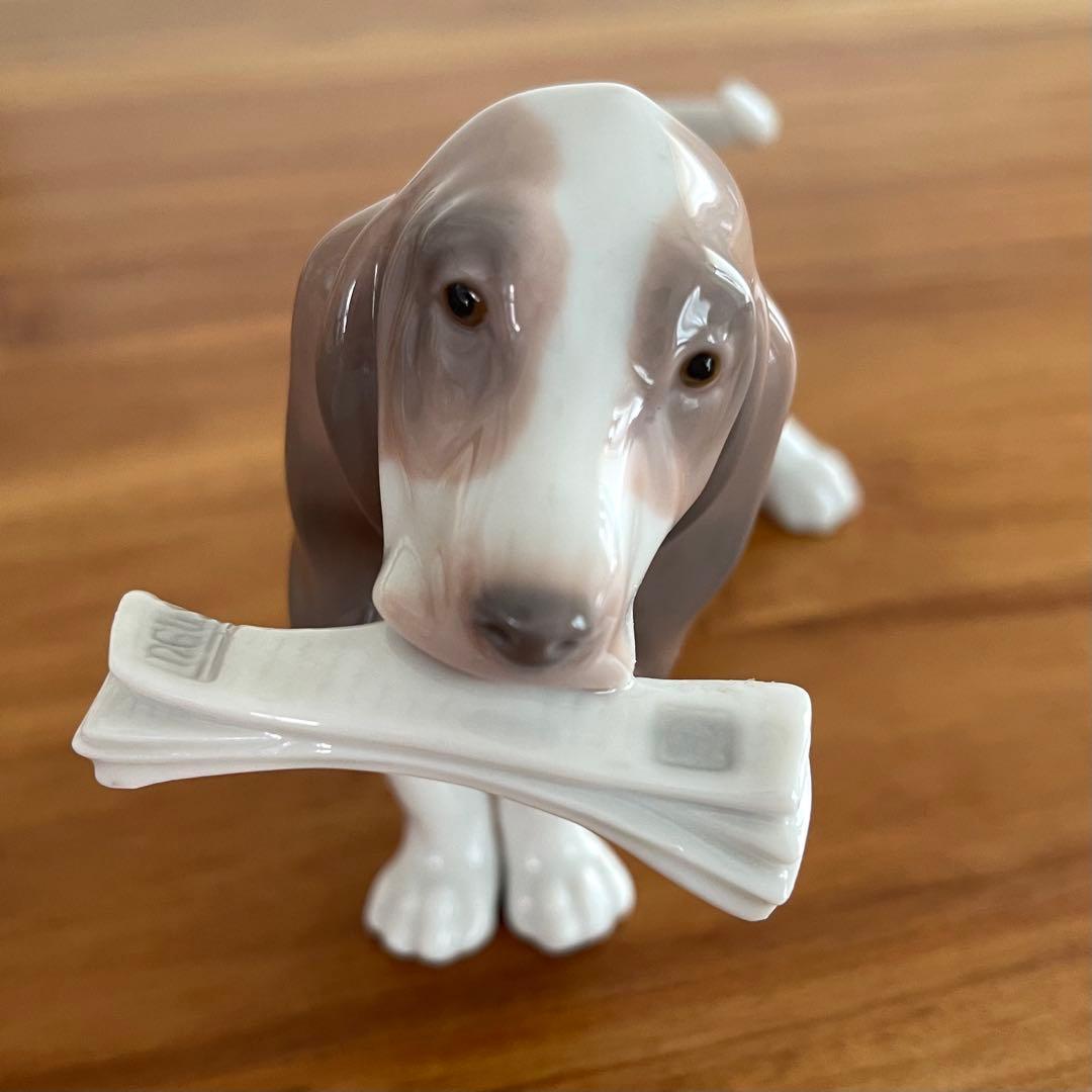 LLADROリヤドロ フィギュリン 新聞屋さん 犬 置物 インテリア 人形