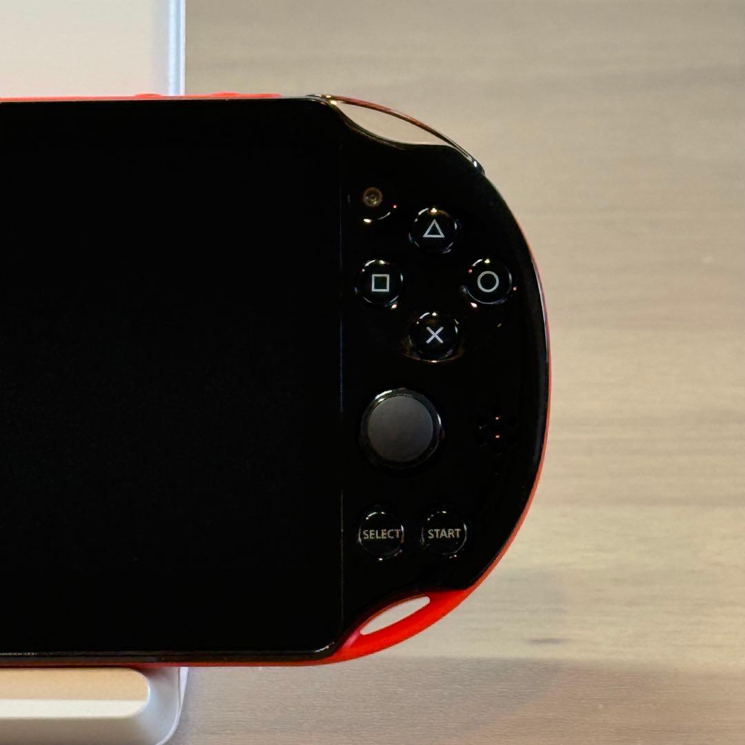 5-258 PSVITA PCH-2000 レッド/ブラック