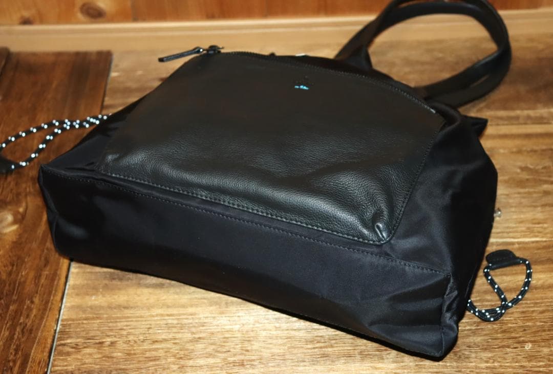 新品 LANVIN en Bleu トートバッグ ポワソン 定価2万900円 Ⓗ