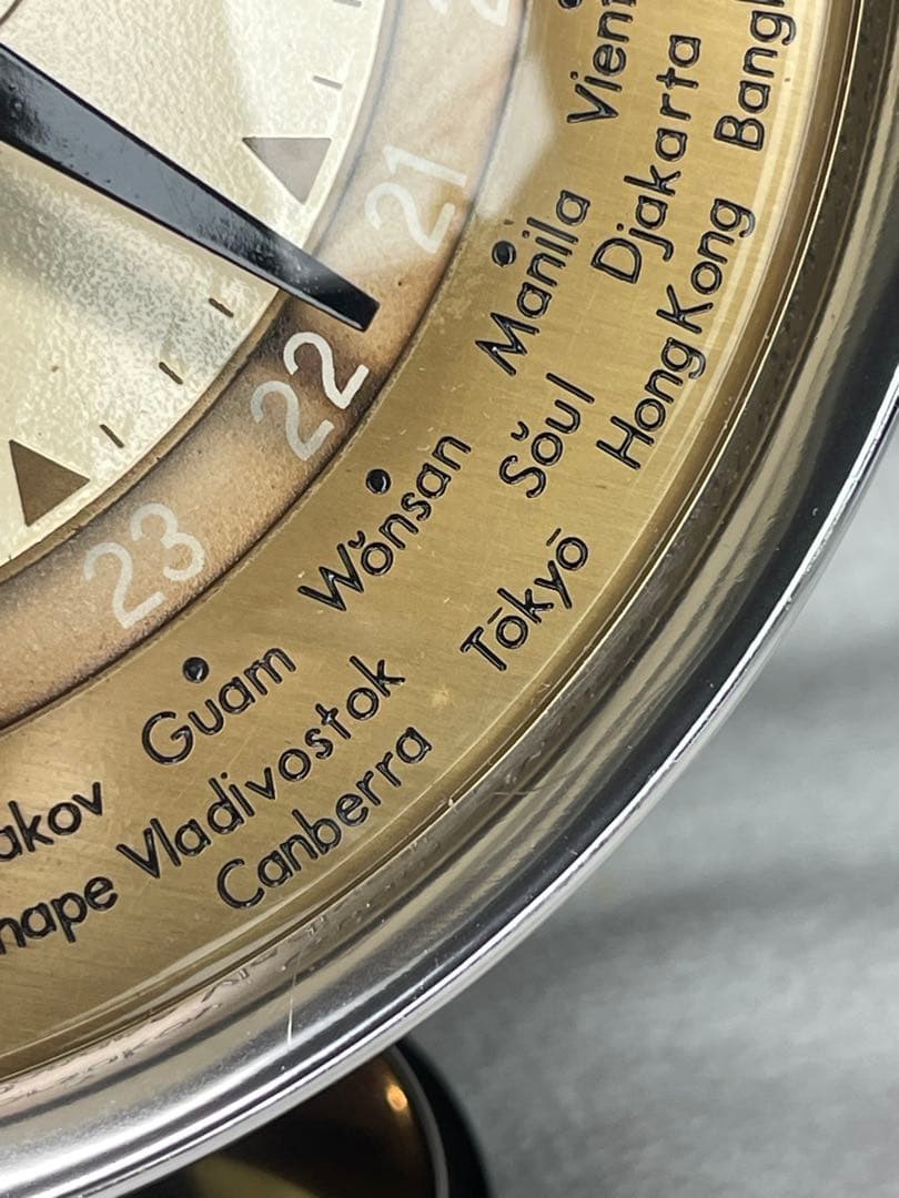 Rhythm WorldTimer 真鍮ガラス時計在庫稼働品　\"パリは今何時？\"