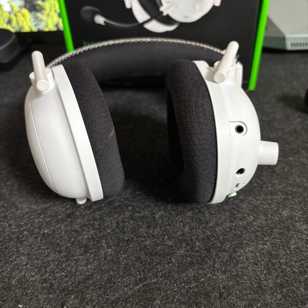 Razer BLACKSHARK V2 PRO ホワイト　ブラックシャーク